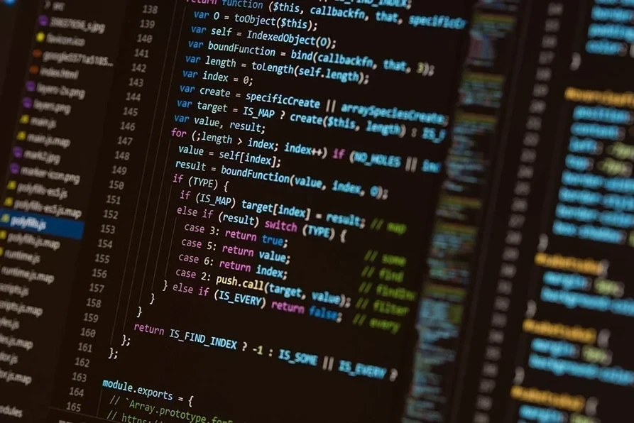 更复杂、隐蔽的 RedLine Stealer 变种出现